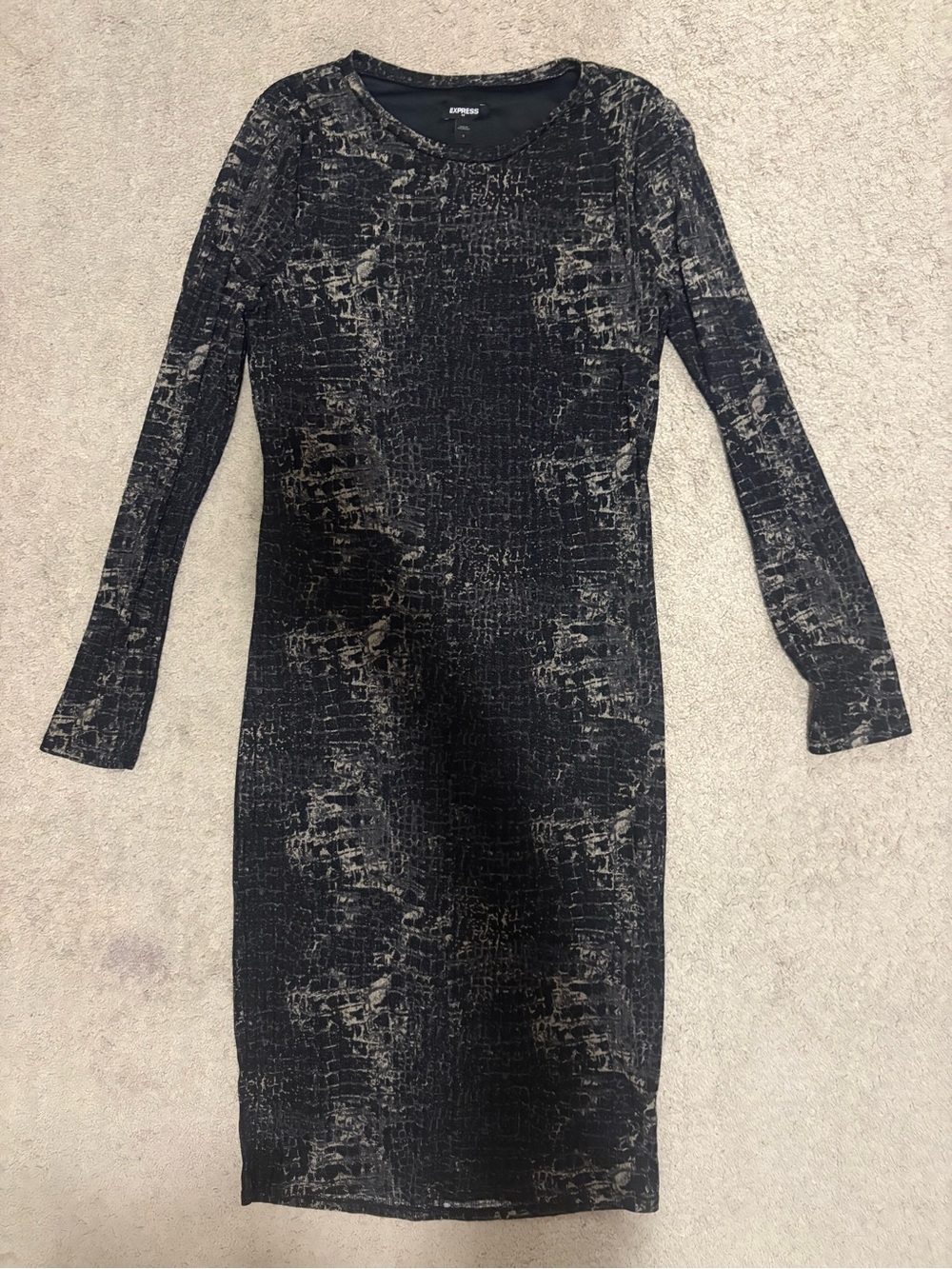 Express Patterned Long-Sleeve Sheath Dress